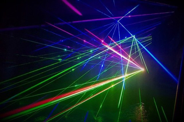 laser-show-4168131_640